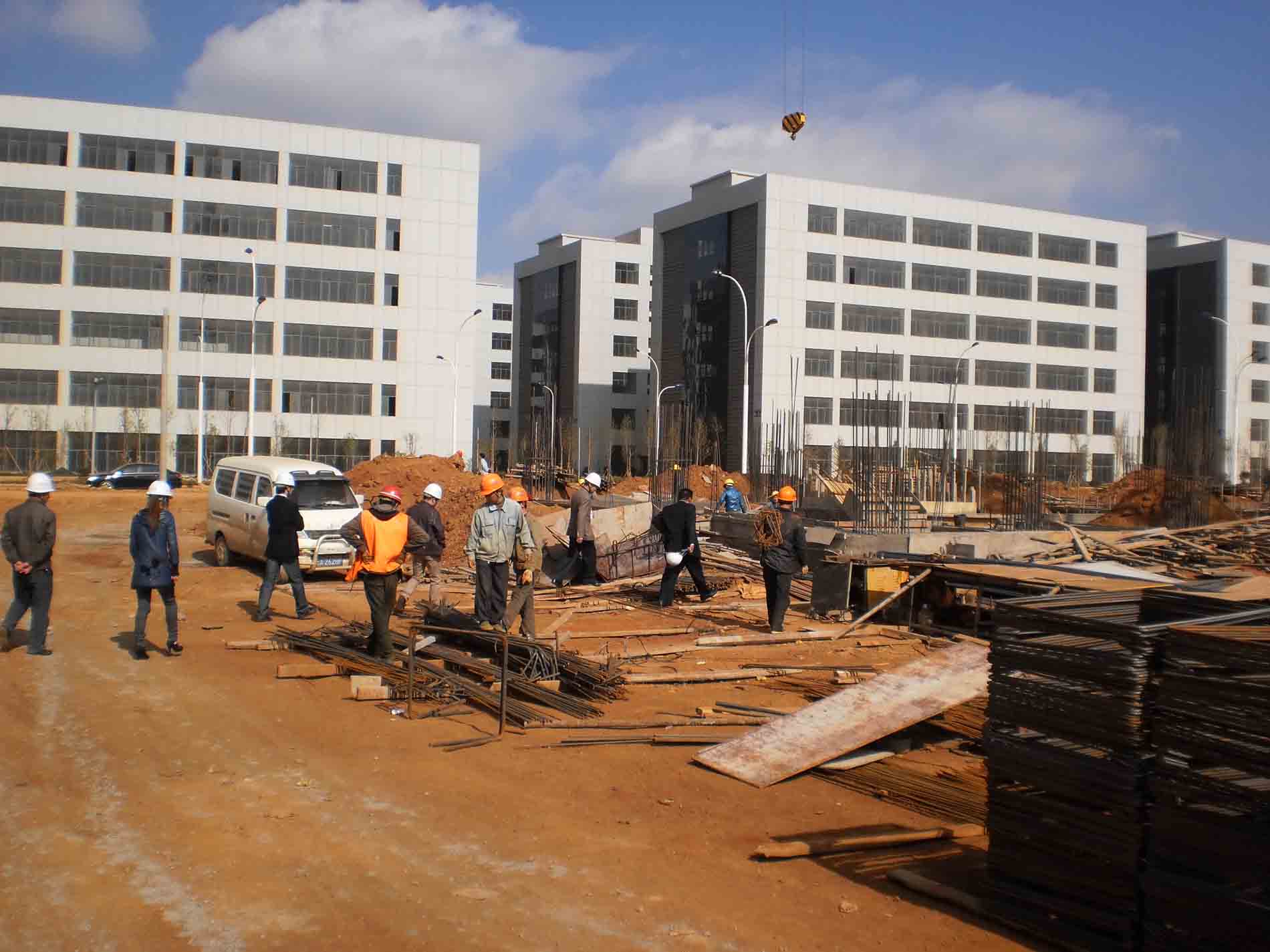 內(nèi)蒙古建筑勞務(wù)分包 市場現(xiàn)狀、機(jī)遇挑戰(zhàn)與合規(guī)發(fā)展路徑